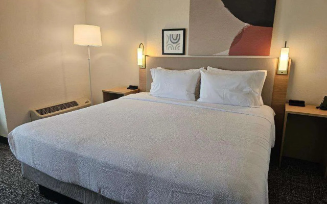 District 3 Hotel, Ascend Hotel Collection