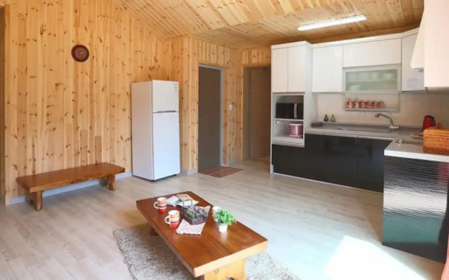 Gyeongju Paradise Bed and Breakfast