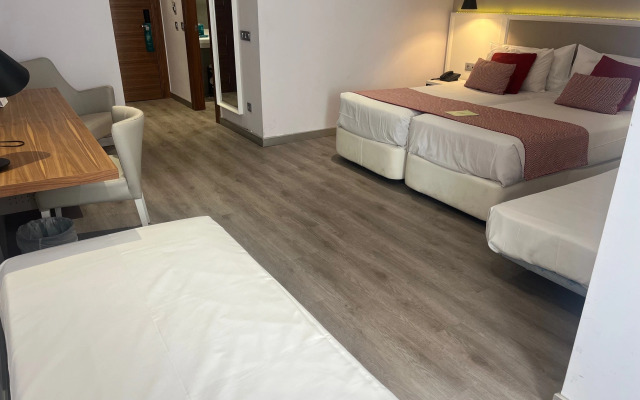 Hotel Silken Rona Dalba