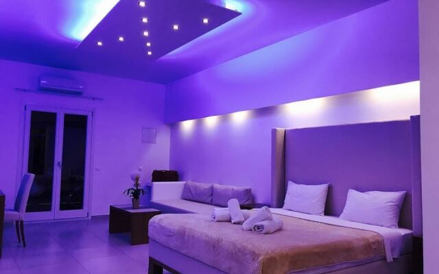 Queen Boutique Suites
