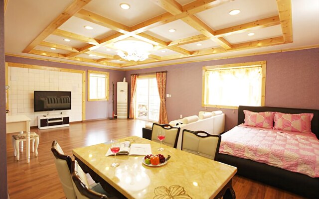 Muju Maple Vill Heu Pension