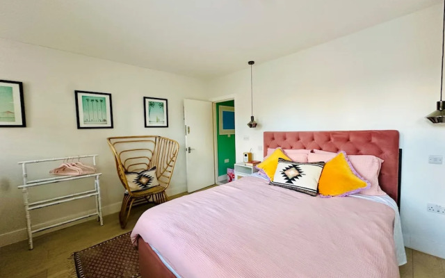 Townhouse by Notting Hill - Sleeps5/petsok/tv/wifi