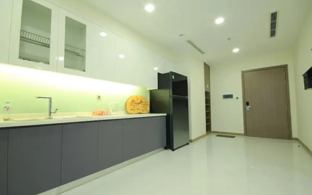Smiley Apartment - Vinhome