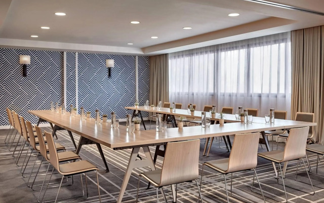 Westdrift Manhattan Beach, Autograph Collection by Marriott