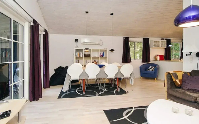 Idyllic Holiday Home in Store Fuglede near Forest