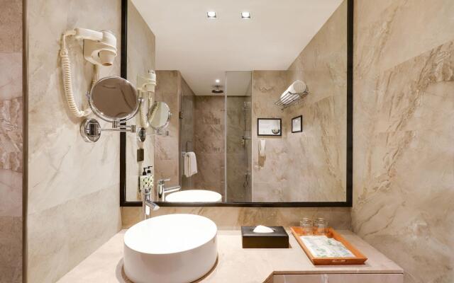 Lemon Tree Premier Mumbai Intl. Airport