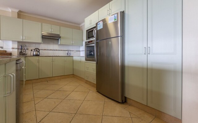 Nelson Towers, Unit 43/71 Victoria Parade