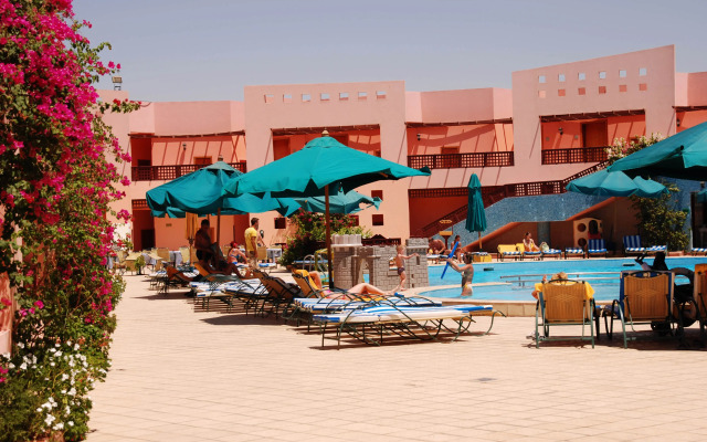 Blend Club Aqua Resort