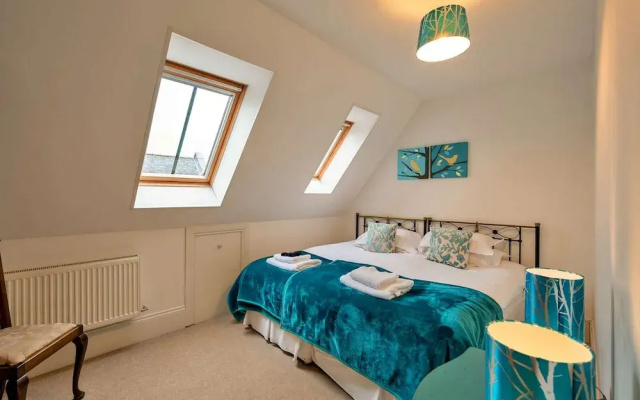 Self-catering Retreat With Pool, hot tub