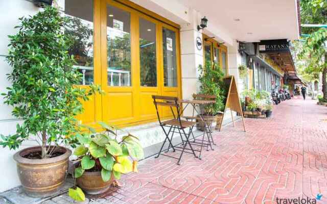 Ratana Boutique Hostel