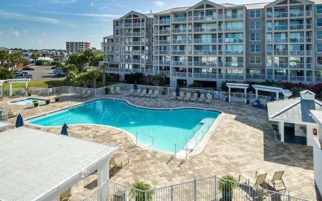 Magnolia House 606 1 Bedroom Condo by RedAwning