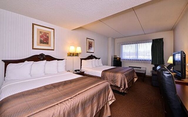Quality Inn and Suites Beaver Dam