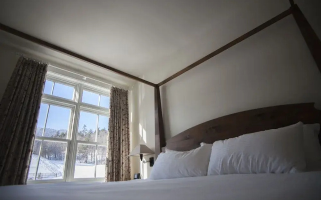Clay Brook Hotel