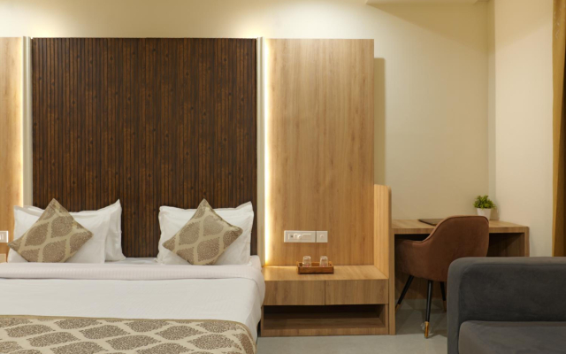 OYO Rooms Bani Park Bhrigu Marg
