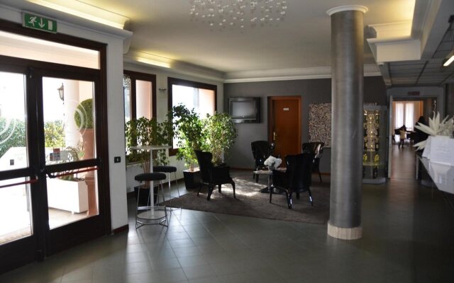 Hotel Alba Torre Maura Rome