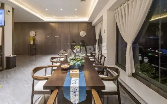 Fairyland Hotel (Chuxiong Yizu Town Prefecture Government)