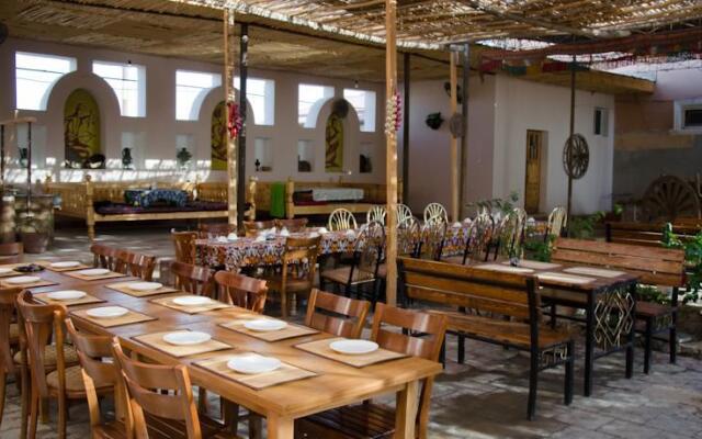 Jipek Joli Hotel