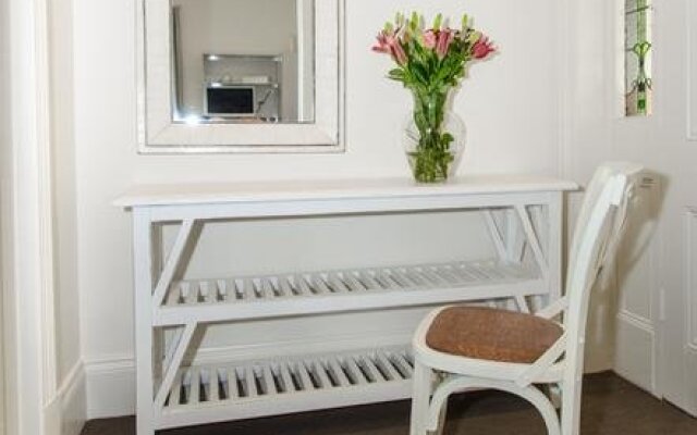 Pirathon Country Estate