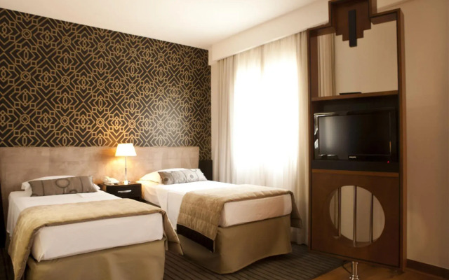 Estanplaza Funchal - Faria Lima