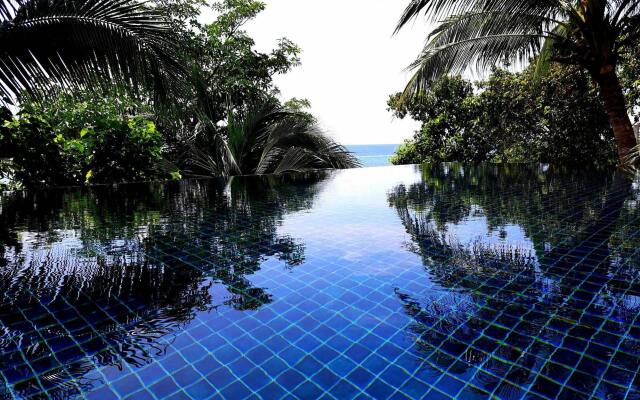 Blue Hill Resort