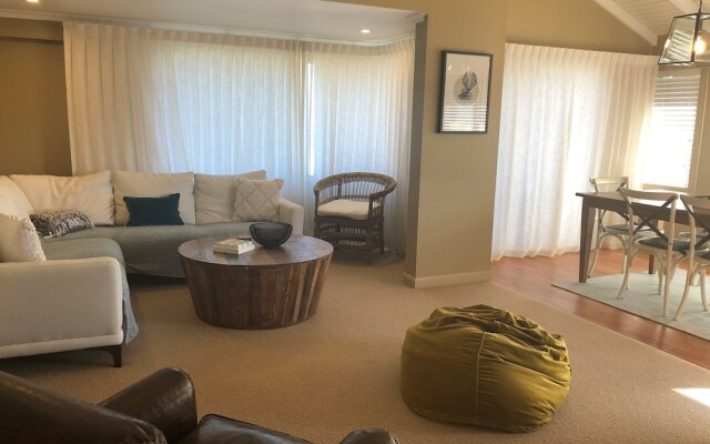 Kinloch Lakeview Lodge - Taupo
