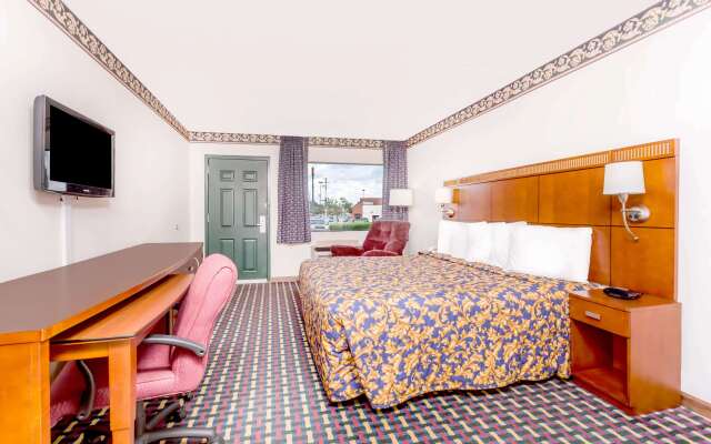 Howard Johnson by Wyndham Perry GA