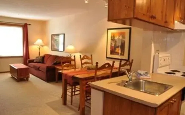 Fireside Lodge by Bear Country