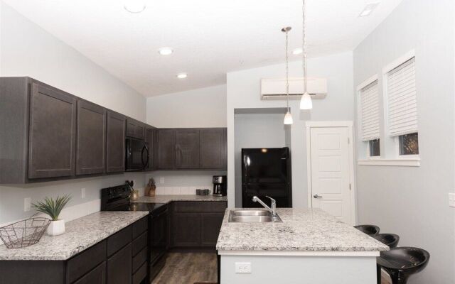 Enjoy Pocket Community Living