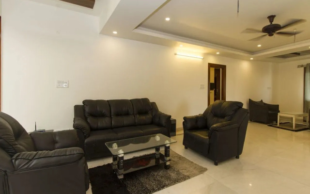 OYO 875 Eyrie Suites