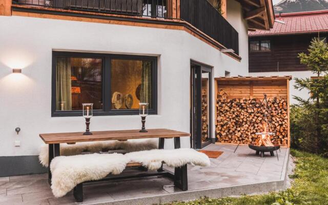 LODGE7 by Woods Lodge