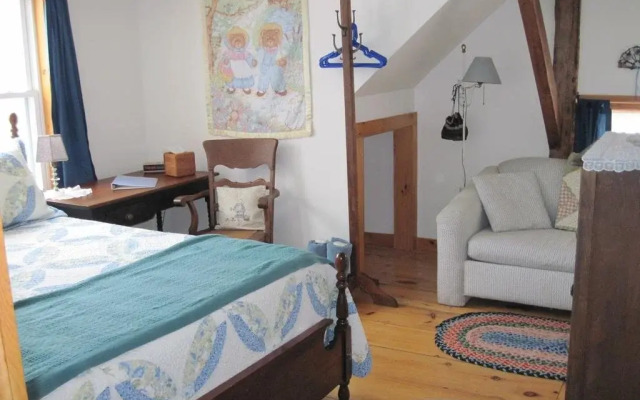 Maple House Bed & Breakfast