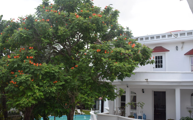 Mansion Giahn Inn