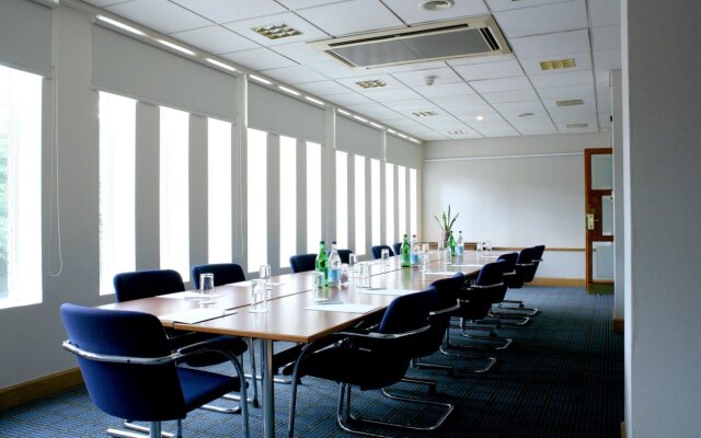 Holiday Inn Express Edinburgh City West by IHG