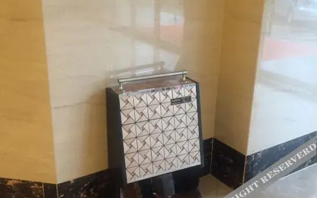 Vegas Hotel (New Hongcheng Market Subway Station Branch)