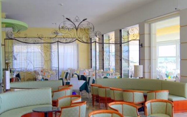 Hotel Eden