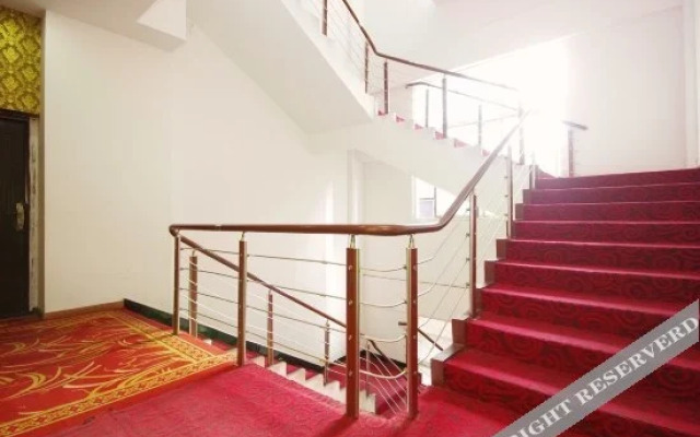Yuehao Business Hotel