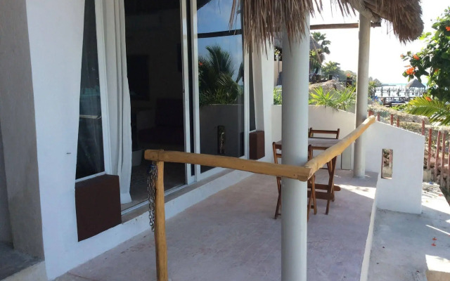 Maria's Kan Kin with Private Beach