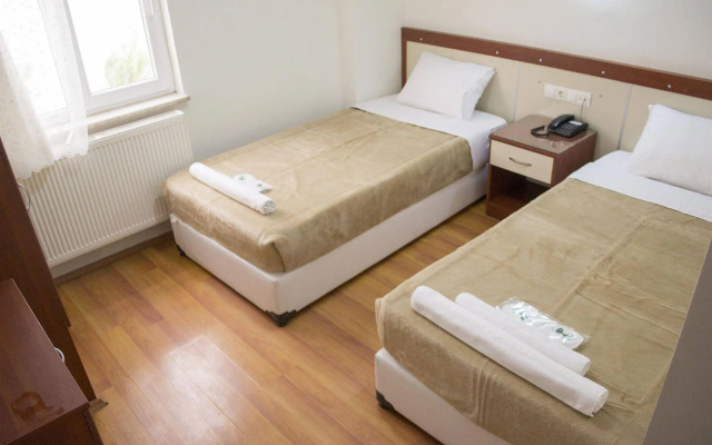 Yildirim Hotel
