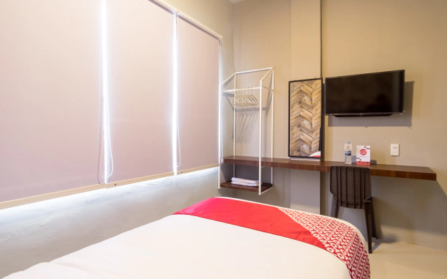 Super Oyo 360 Mangaan Residence