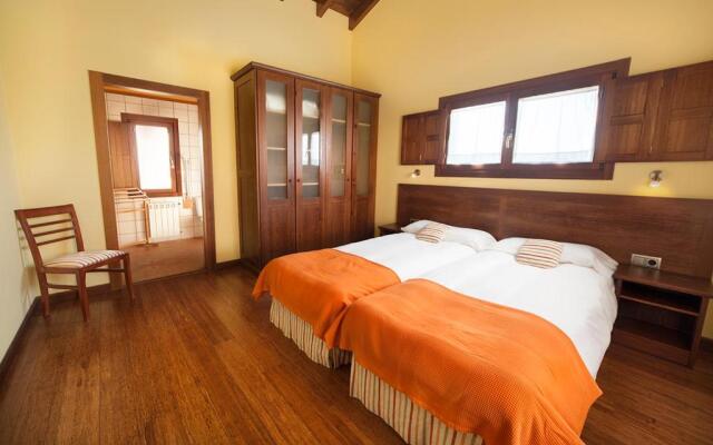 Apartamentos La Calvera