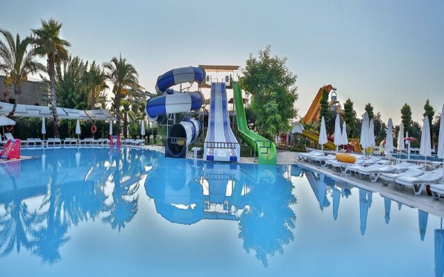 Saturn Palace Resort