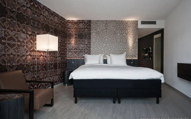Haven Hotel Rotterdam, Curio Collection by Hilton