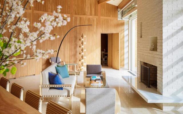 Shishi Iwa House