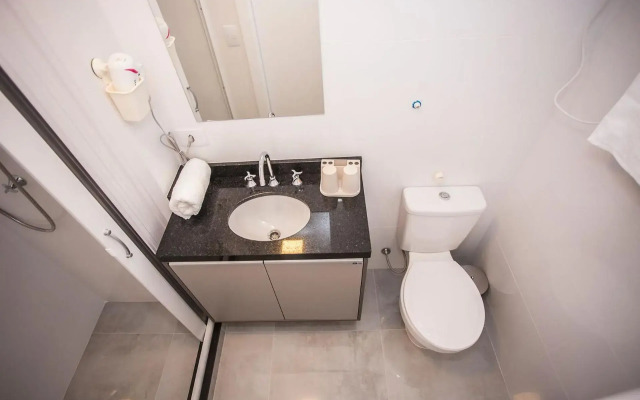 Studio Central próximo à Rua XV de Novembro - ALL1311