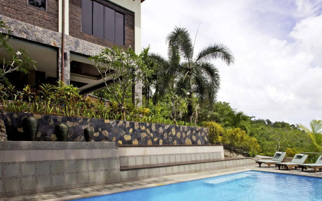 Thara Bayview Villa