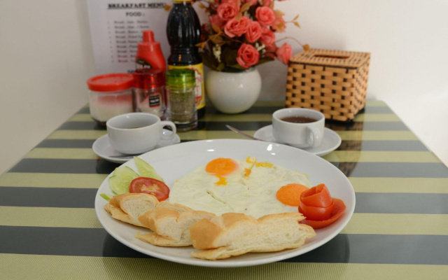 V Hostel 2 – Meal – Hanoi