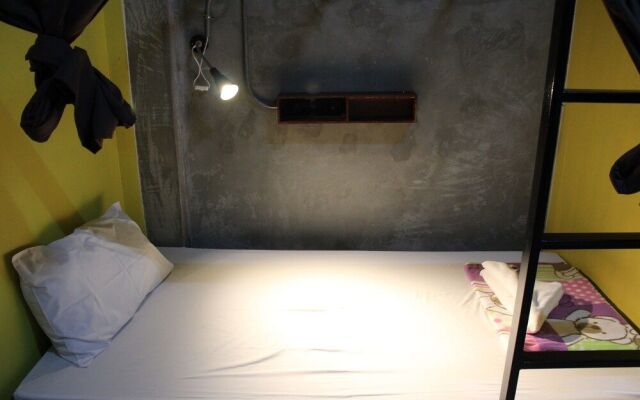 Yellow Flowers Hostel