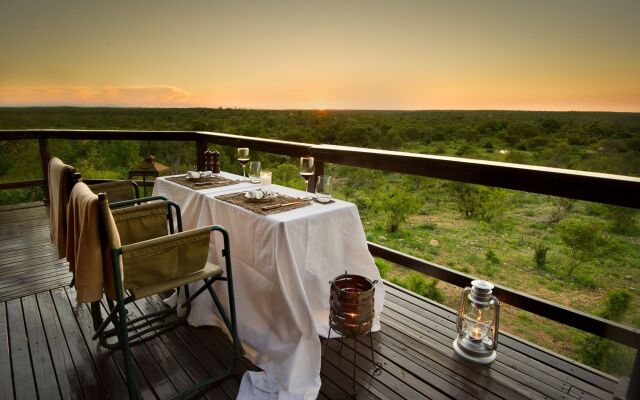 Makumu Private Game Lodge