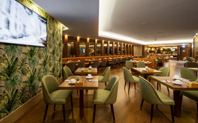 TURIM Oporto Hotel