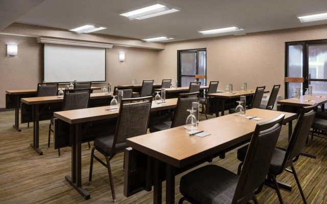 Courtyard by Marriott Las Vegas Convention Center